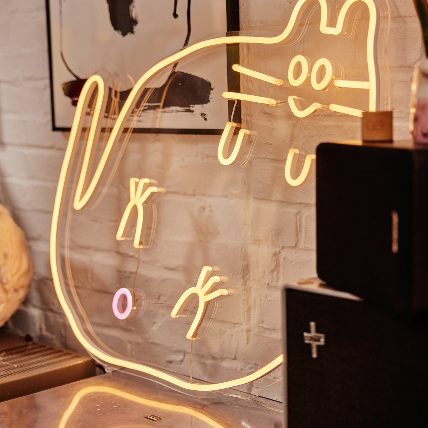 Fröhlicher Kätzchen Spaß durch Kelly Hortense