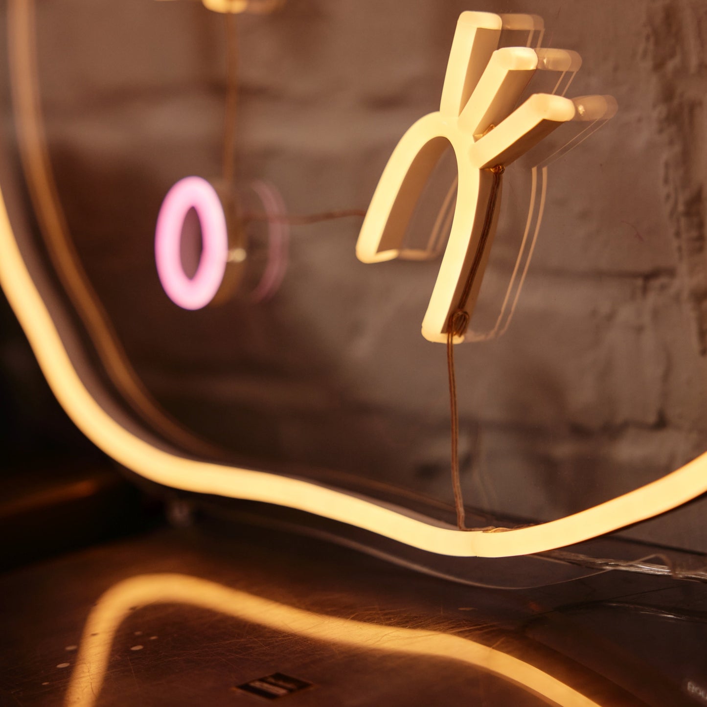 Fröhlicher Kätzchen Spaß durch Kelly Hortense